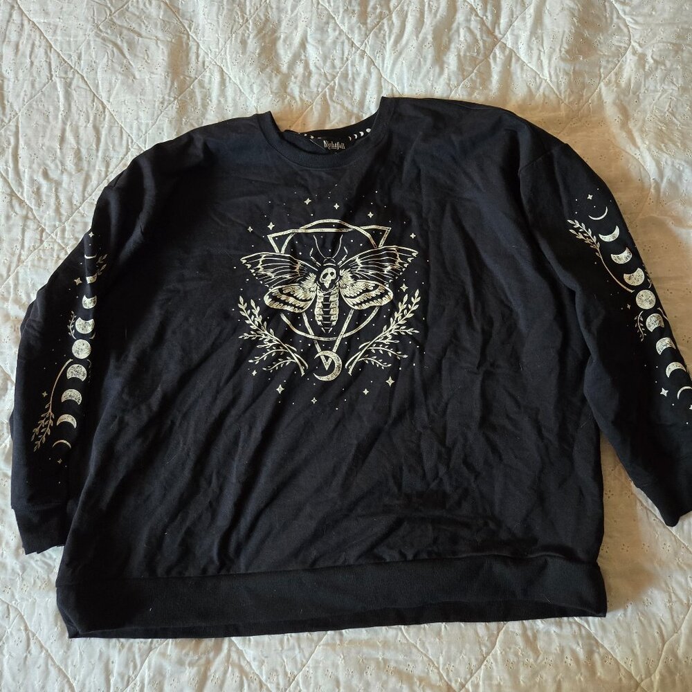 Torrid Nightfall Moth sweatshirt size 2